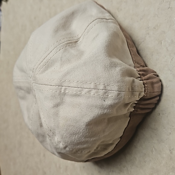 Hard Rock Fleur de Lis Pin Women's Brimmed Cap New - Picture 5 of 5